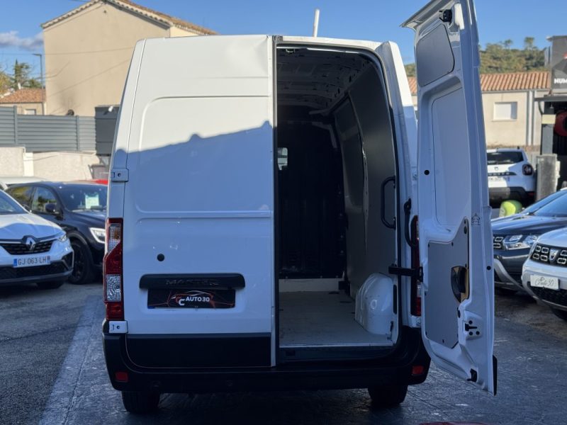 RENAULT MASTER F3300 L2H2 2.3 BLUE DCI 150CHEURO6 2023 ttc