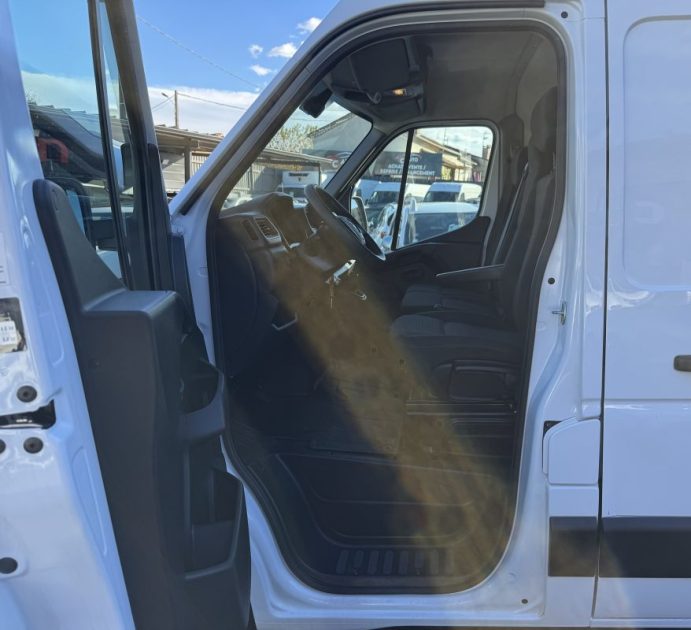 RENAULT MASTER F3300 L2H2 2.3 BLUE DCI 150CHEURO6 2023 ttc