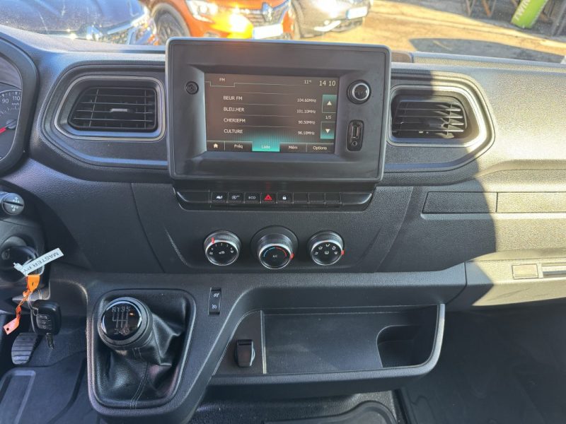 RENAULT MASTER F3300 L2H2 2.3 BLUE DCI 150CHEURO6 2023 ttc