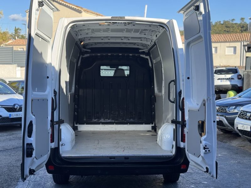 RENAULT MASTER F3300 L2H2 2.3 BLUE DCI 150CHEURO6 2023 ttc