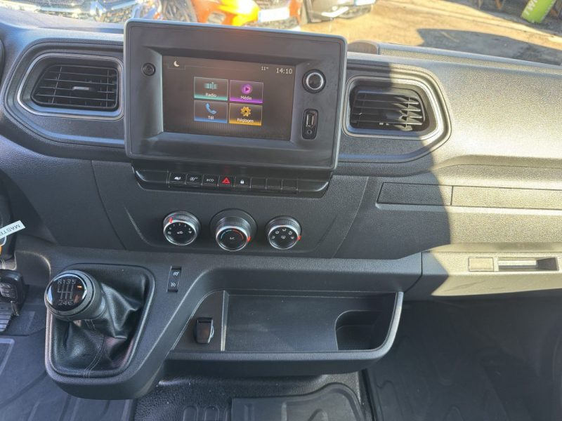 RENAULT MASTER F3300 L2H2 2.3 BLUE DCI 150CHEURO6 2023 ttc