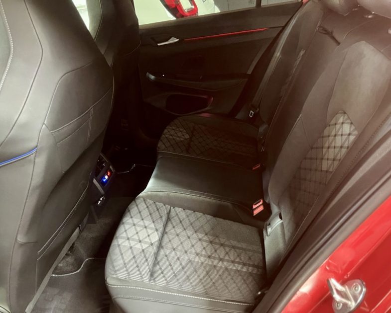 VOLKSWAGEN GOLF 2.0 TDI SCR 150 LIFE PLUS DSG 2024