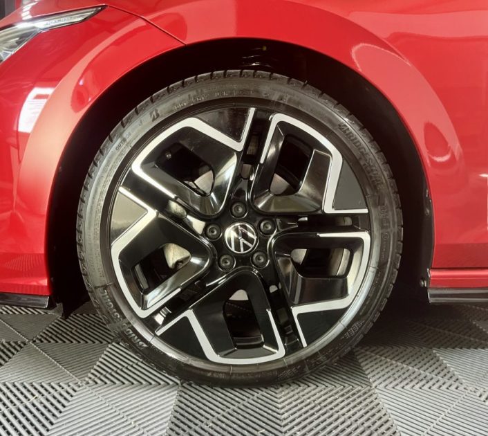 VOLKSWAGEN GOLF 2.0 TDI SCR 150 LIFE PLUS DSG 2024