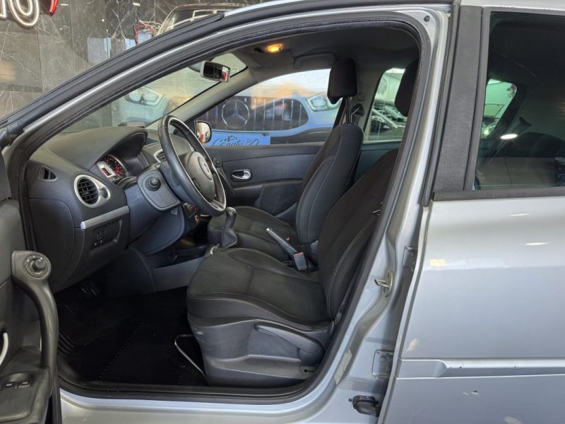 RENAULT CLIO III AUTHENTIQUE 1.5DCI 70 2010