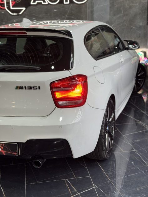 BMW SERIE 1 M135I  320 CH 2012