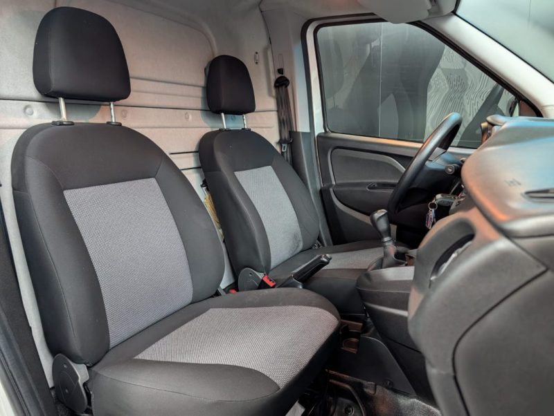 FIAT DOBLO II 1.3 Multijet 95 ch Pack