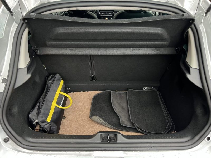 RENAULT CLIO 4 VI PHASE 2 LIMITED 1.2 16V 75 Cv 1ERE MAIN / 9250 Kms GPS CRIT AIR1 - GARANTIE 1 AN