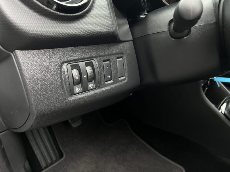 RENAULT CLIO 4 VI PHASE 2 LIMITED 1.2 16V 75 Cv 1ERE MAIN / 9250 Kms GPS CRIT AIR1 - GARANTIE 1 AN