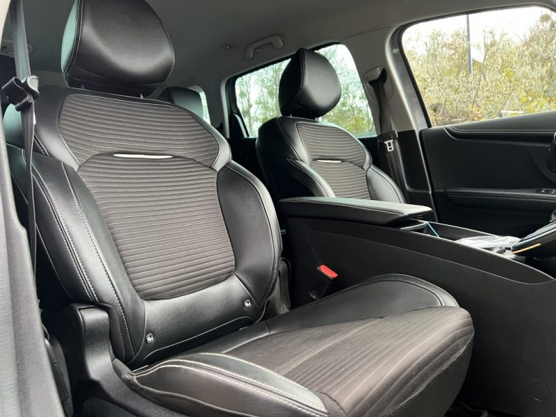 RENAULT GRAND SCENIC 4 IV INTENS 1.3 TCE 140 Cv 1ERE MAIN BOITE AUTO CAMERA 7 PLACES - GARANTIE 1 AN