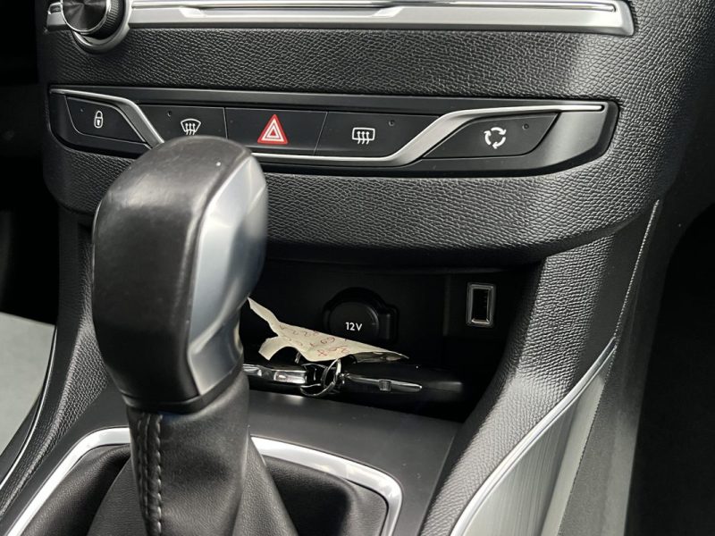 PEUGEOT 308 II ALLURE 1.6 HDI 120 Cv BOITE AUTO APPLE CARPLAY & ANDROID GPS CAMERA - GARANTIE 1 AN