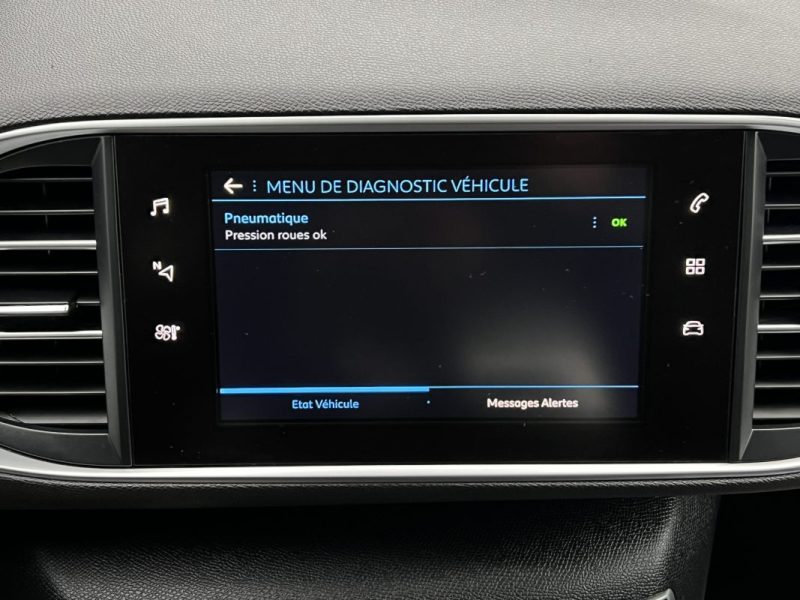 PEUGEOT 308 II ALLURE 1.6 HDI 120 Cv BOITE AUTO APPLE CARPLAY & ANDROID GPS CAMERA - GARANTIE 1 AN