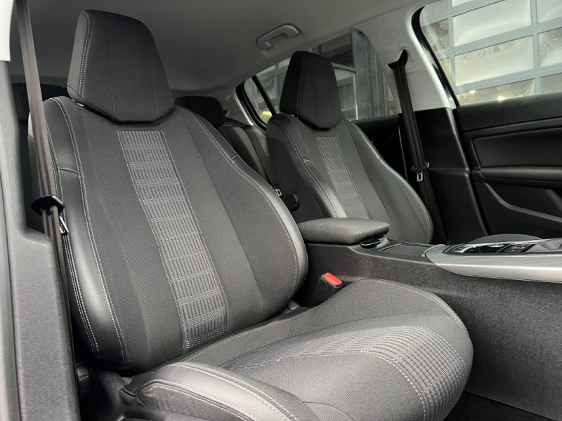 PEUGEOT 308 II ALLURE 1.6 HDI 120 Cv BOITE AUTO APPLE CARPLAY & ANDROID GPS CAMERA - GARANTIE 1 AN