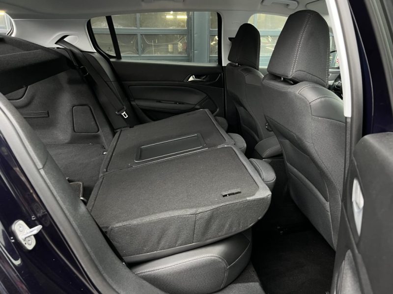 PEUGEOT 308 II ALLURE 1.6 HDI 120 Cv BOITE AUTO APPLE CARPLAY & ANDROID GPS CAMERA - GARANTIE 1 AN