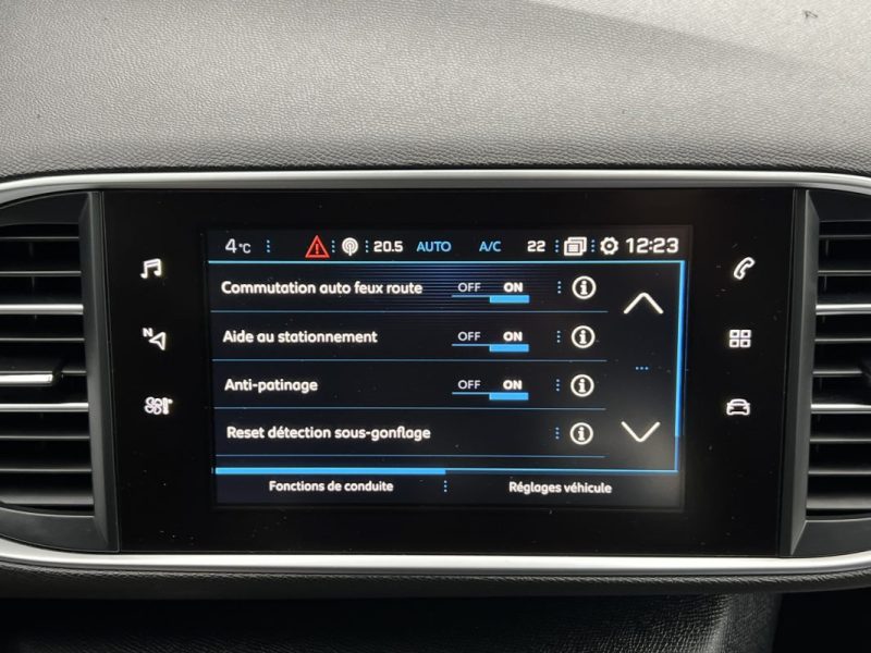 PEUGEOT 308 II ALLURE 1.6 HDI 120 Cv BOITE AUTO APPLE CARPLAY & ANDROID GPS CAMERA - GARANTIE 1 AN