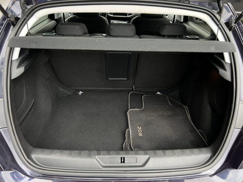 PEUGEOT 308 II ALLURE 1.6 HDI 120 Cv BOITE AUTO APPLE CARPLAY & ANDROID GPS CAMERA - GARANTIE 1 AN