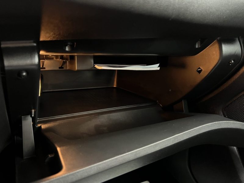 PEUGEOT 308 II ALLURE 1.6 HDI 120 Cv BOITE AUTO APPLE CARPLAY & ANDROID GPS CAMERA - GARANTIE 1 AN