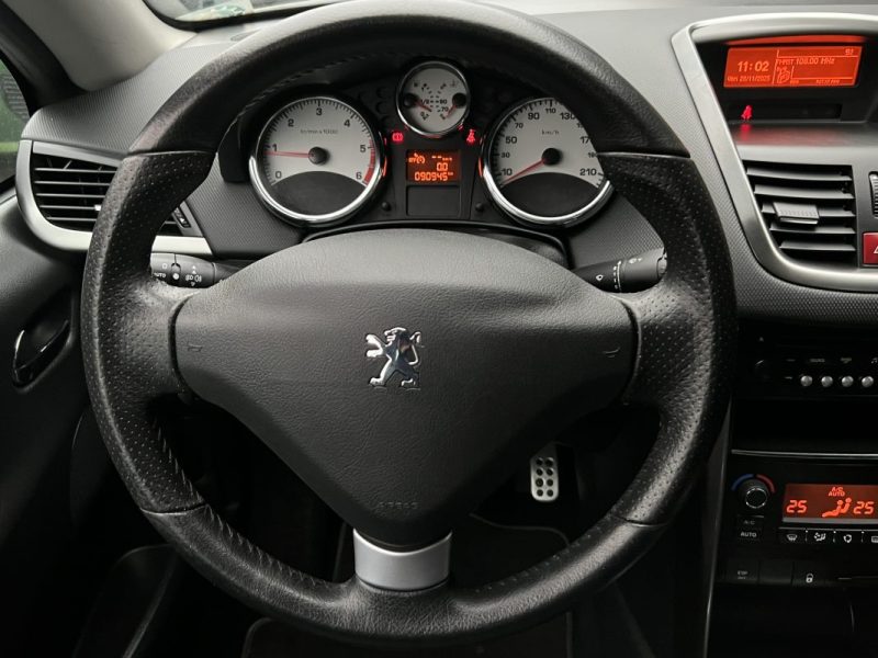 PEUGEOT 207 CC CABRIOLET PHASE 2 ROLAND GARROS 1.6 HDI 112 Cv 1ERE MAIN CRIT AIR 2 - GARANTIE 1 AN