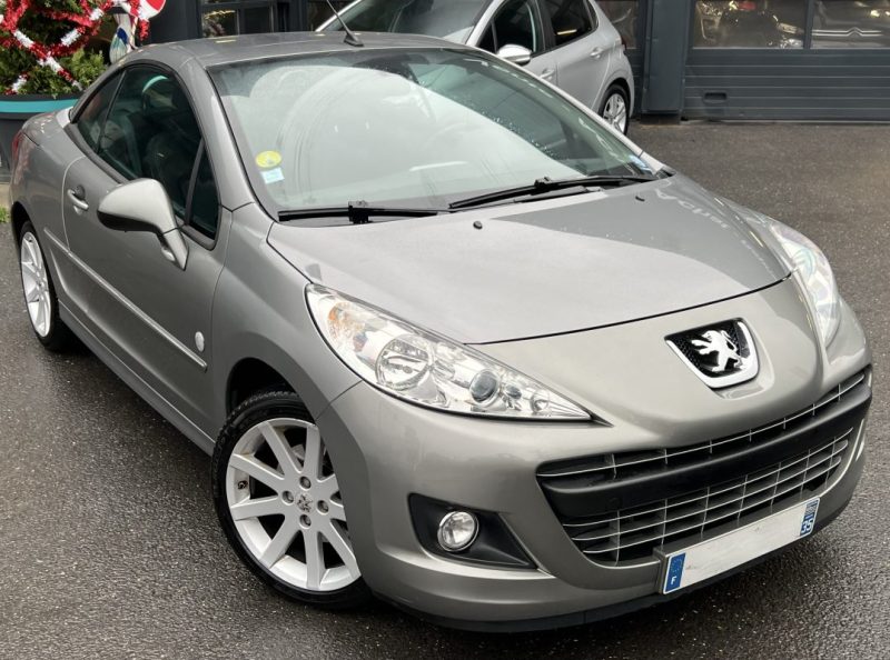 PEUGEOT 207 CC CABRIOLET PHASE 2 ROLAND GARROS 1.6 HDI 112 Cv 1ERE MAIN CRIT AIR 2 - GARANTIE 1 AN