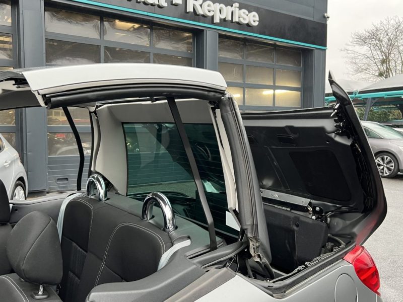 PEUGEOT 207 CC CABRIOLET PHASE 2 ROLAND GARROS 1.6 HDI 112 Cv 1ERE MAIN CRIT AIR 2 - GARANTIE 1 AN