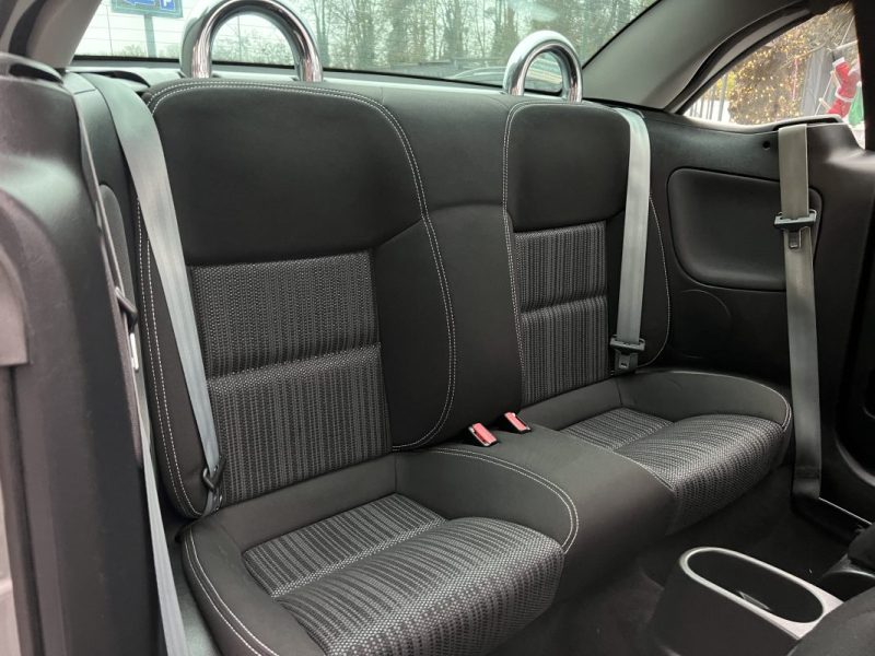 PEUGEOT 207 CC CABRIOLET PHASE 2 ROLAND GARROS 1.6 HDI 112 Cv 1ERE MAIN CRIT AIR 2 - GARANTIE 1 AN