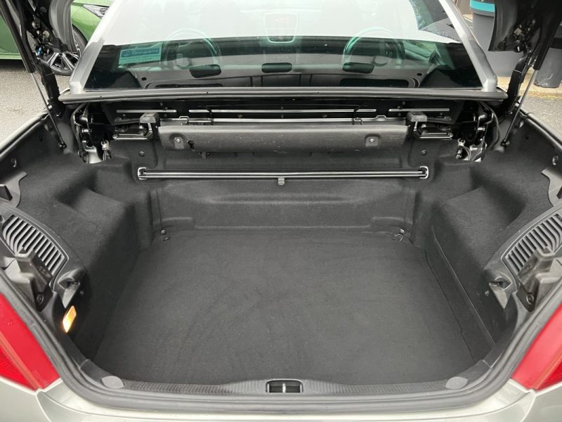 PEUGEOT 207 CC CABRIOLET PHASE 2 ROLAND GARROS 1.6 HDI 112 Cv 1ERE MAIN CRIT AIR 2 - GARANTIE 1 AN