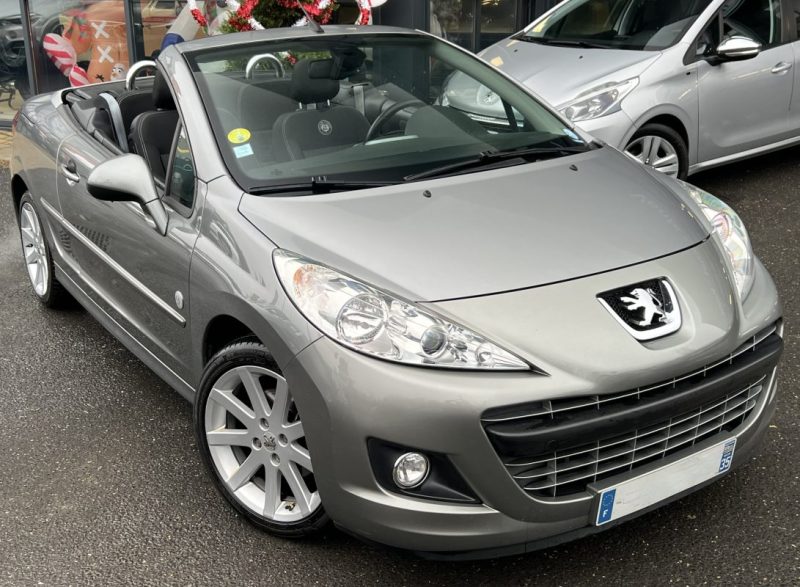 PEUGEOT 207 CC CABRIOLET PHASE 2 ROLAND GARROS 1.6 HDI 112 Cv 1ERE MAIN CRIT AIR 2 - GARANTIE 1 AN