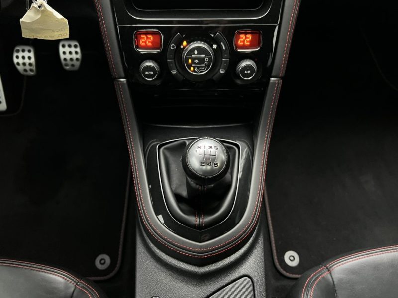 PEUGEOT RCZ PHASE 2 RED CARBON 2.0 HDI 163 Cv 1ERE MAIN / ORIGINE FRANCE CRIT AIR 2 - Garantie 1an