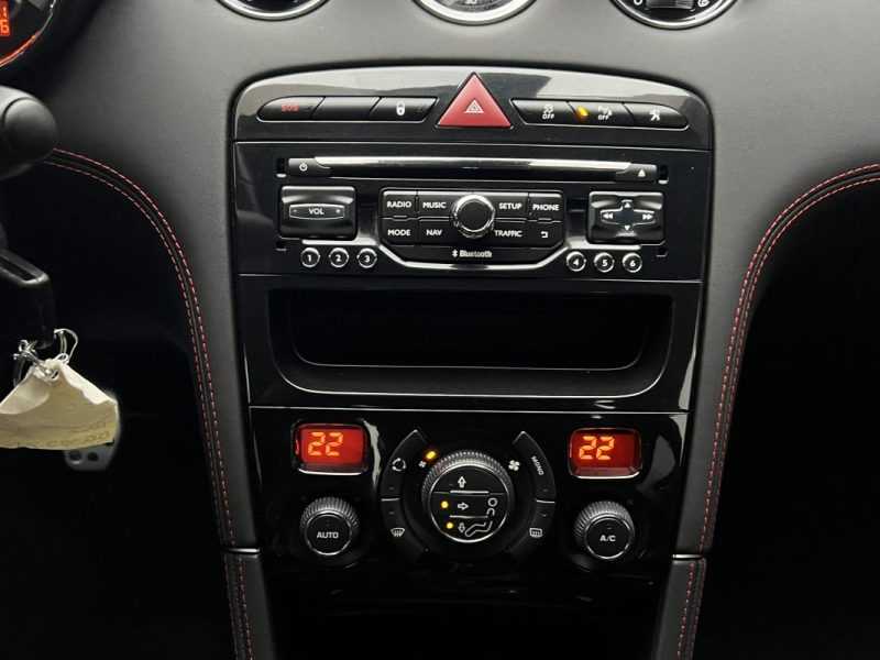 PEUGEOT RCZ PHASE 2 RED CARBON 2.0 HDI 163 Cv 1ERE MAIN / ORIGINE FRANCE CRIT AIR 2 - Garantie 1an