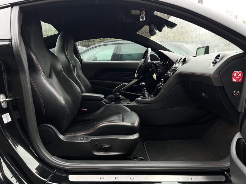 PEUGEOT RCZ PHASE 2 RED CARBON 2.0 HDI 163 Cv 1ERE MAIN / ORIGINE FRANCE CRIT AIR 2 - Garantie 1an