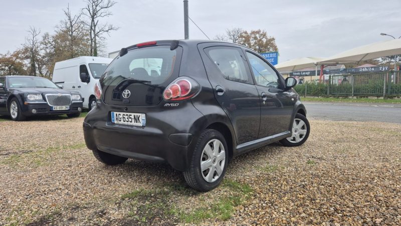 TOYOTA AYGO 1.0 VVT-I 68 ch UP 