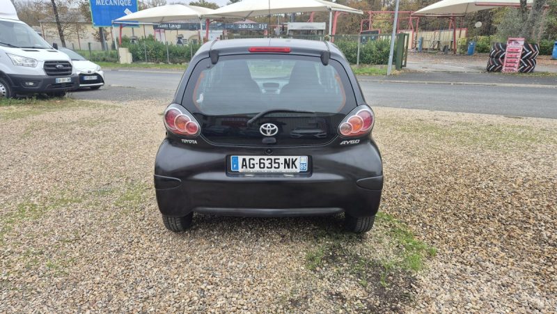 TOYOTA AYGO 1.0 VVT-I 68 ch UP 