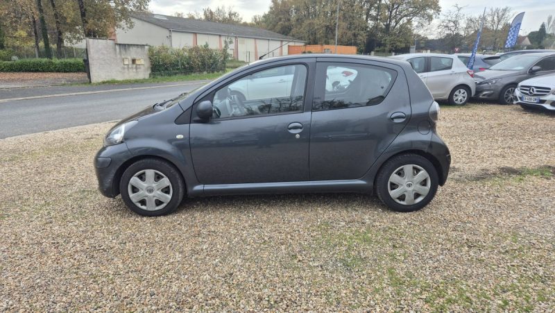 TOYOTA AYGO 1.0 VVT-I 68 ch UP 