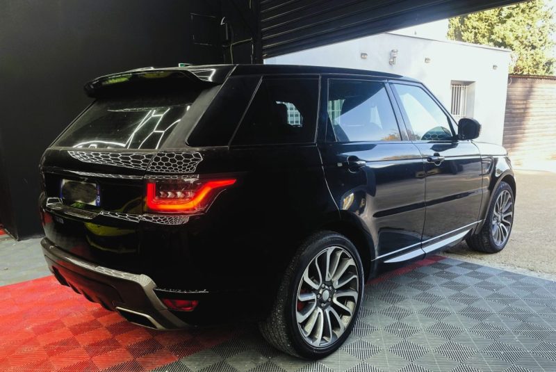 Magnifique Land Rover Range Rover Sport II 3.0 TDV6 HSE 24V 258CH tout-terrain 