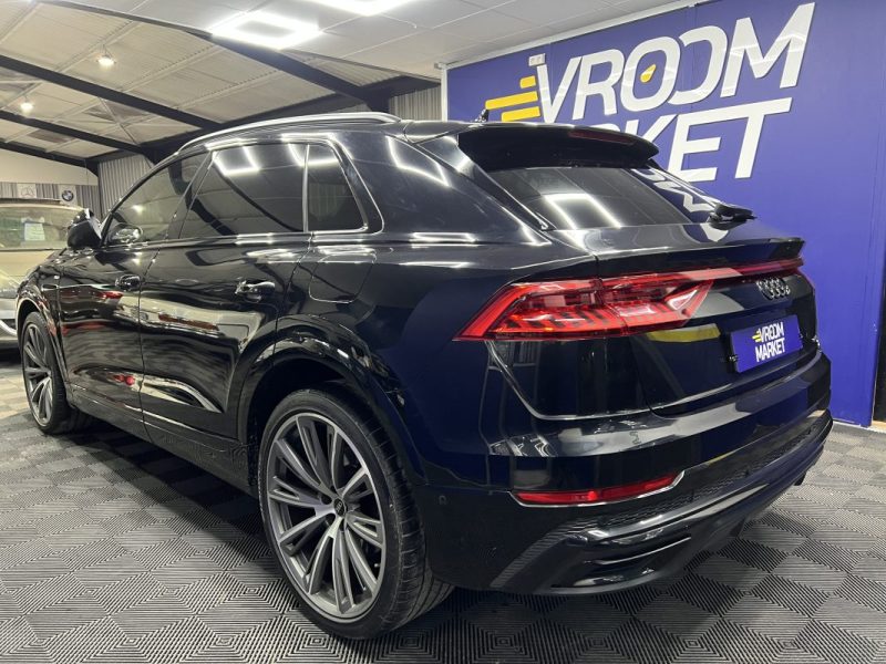 Audi Q8 60 TFSI E Quattro - 462CH - S-line - Toit ouvrant - Attelage électrique - 2ème main 