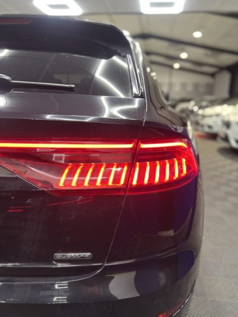 Audi Q8 60 TFSI E Quattro - 462CH - S-line - Toit ouvrant - Attelage électrique - 2ème main 