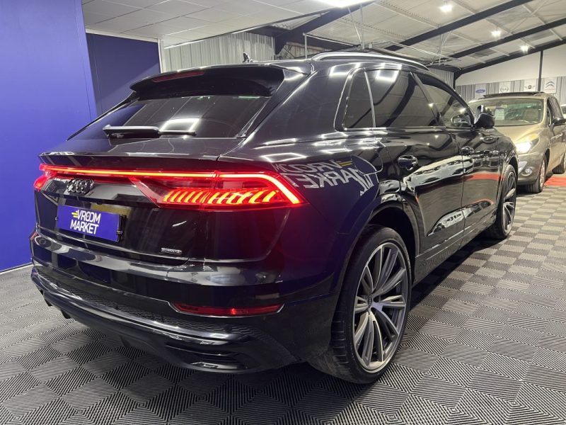 Audi Q8 60 TFSI E Quattro - 462CH - S-line - Toit ouvrant - Attelage électrique - 2ème main 