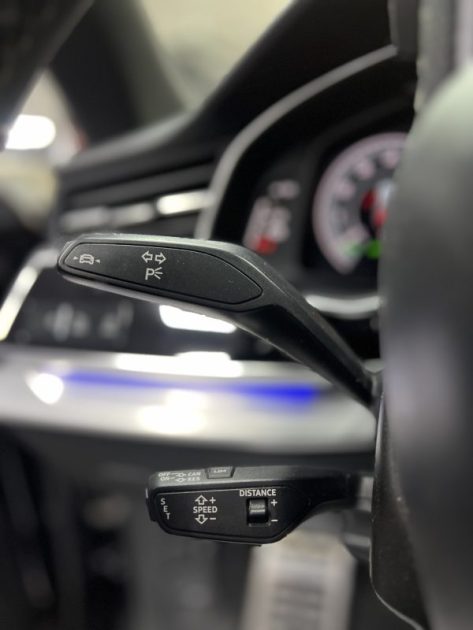 Audi Q8 60 TFSI E Quattro - 462CH - S-line - Toit ouvrant - Attelage électrique - 2ème main 