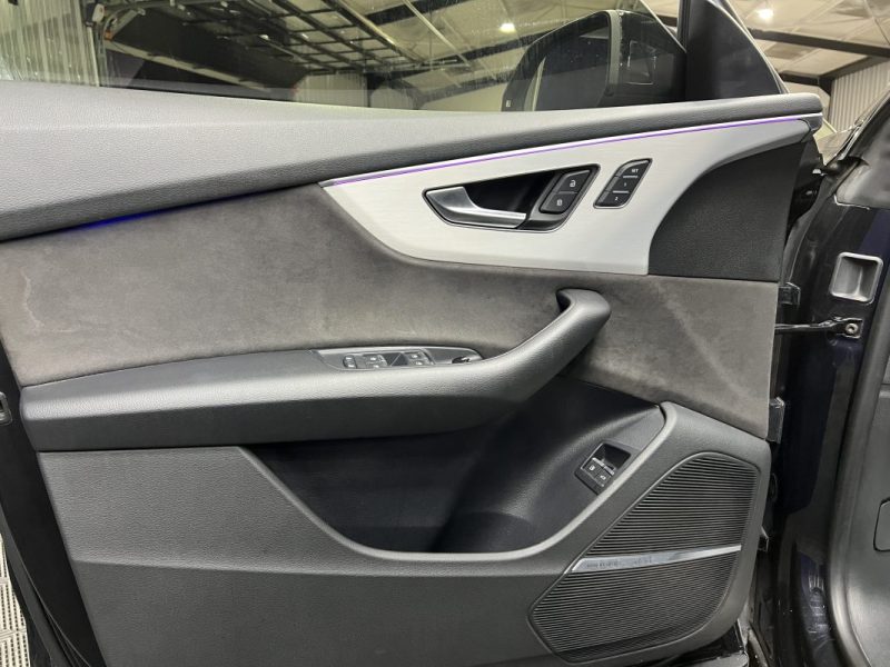 Audi Q8 60 TFSI E Quattro - 462CH - S-line - Toit ouvrant - Attelage électrique - 2ème main 