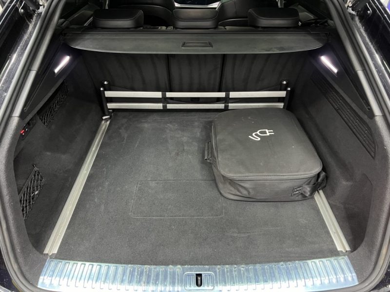 Audi Q8 60 TFSI E Quattro - 462CH - S-line - Toit ouvrant - Attelage électrique - 2ème main 