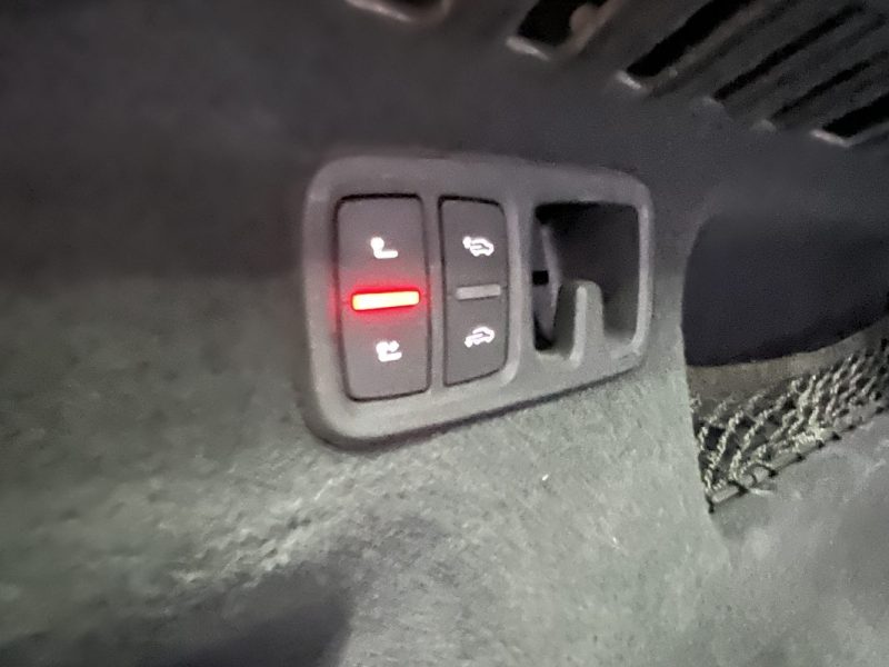 Audi Q8 60 TFSI E Quattro - 462CH - S-line - Toit ouvrant - Attelage électrique - 2ème main 