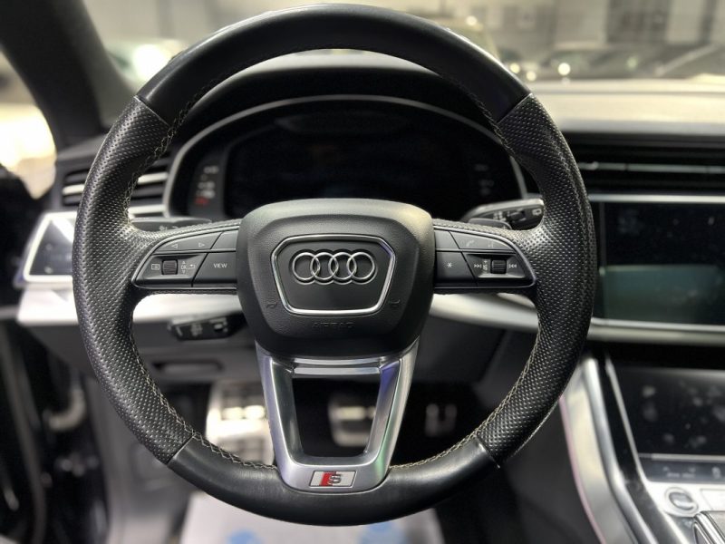 Audi Q8 60 TFSI E Quattro - 462CH - S-line - Toit ouvrant - Attelage électrique - 2ème main 