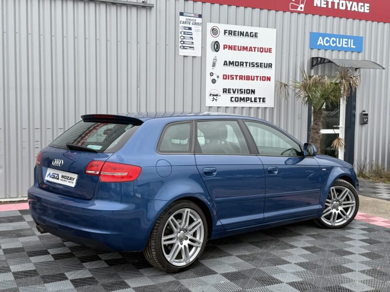 AUDI A3 2.0 TDI 140 AMBIENTE QUATTRO 2009 Garantie 12 mois