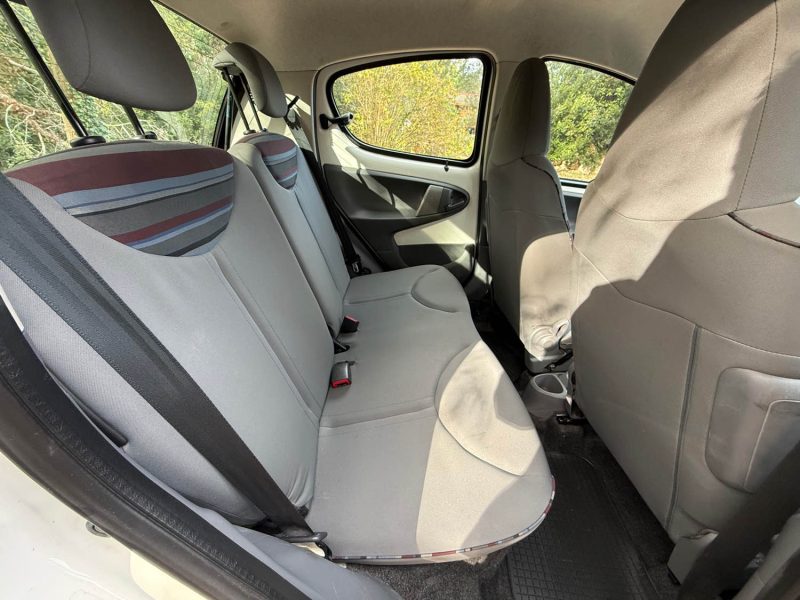 CITROEN C1 1.0I 68CH SEDUCTION 5P 2010