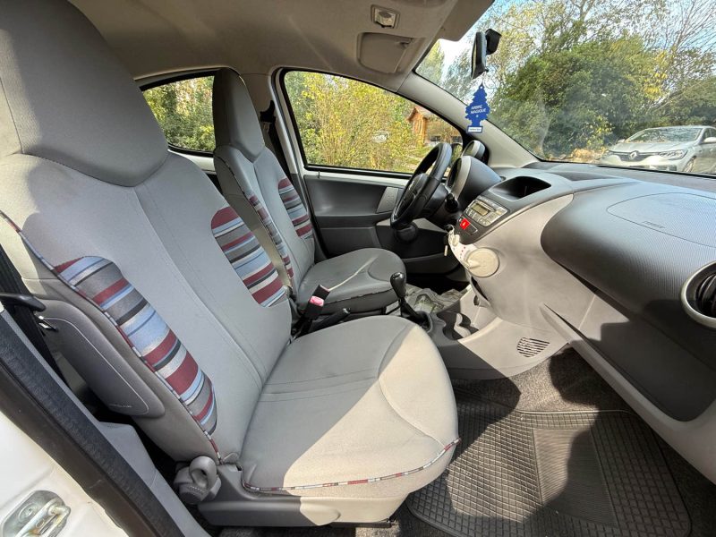 CITROEN C1 1.0I 68CH SEDUCTION 5P 2010