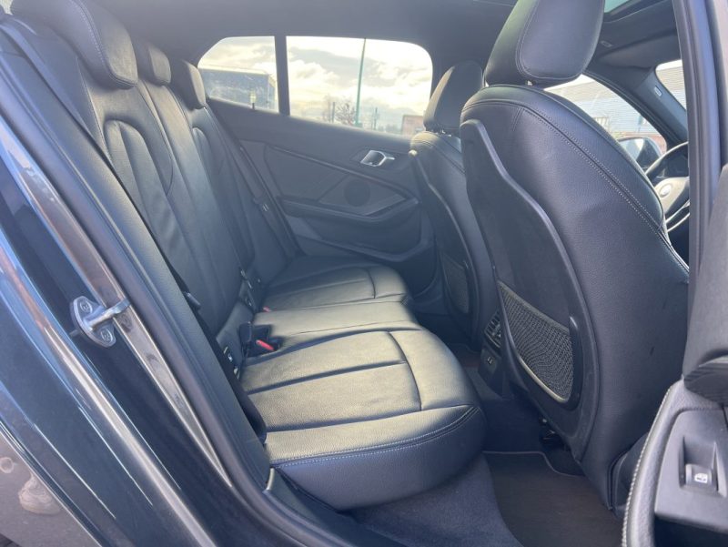 BMW SERIE 1 118D  F40 2.0 L 150 ch Toit ouvrant