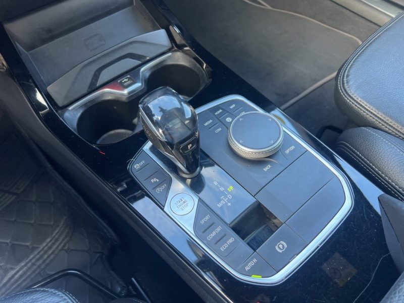 BMW SERIE 1 118D  F40 2.0 L 150 ch Toit ouvrant