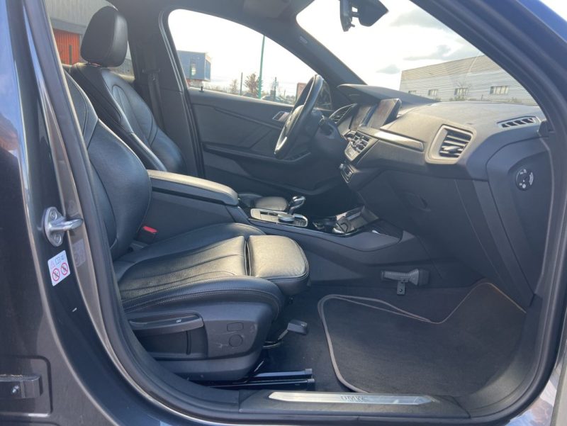 BMW SERIE 1 118D  F40 2.0 L 150 ch Toit ouvrant