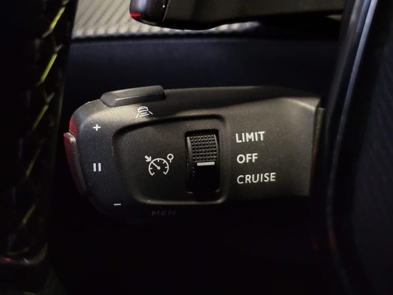 PEUGEOT 2008 1.2 PURETECH 130CH GT / PHARES DIRECTIONNELS + CONDUITE SEMI-AUTONOME / 