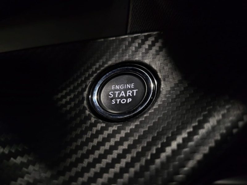 PEUGEOT 2008 1.2 PURETECH 130CH GT / PHARES DIRECTIONNELS + CONDUITE SEMI-AUTONOME / 