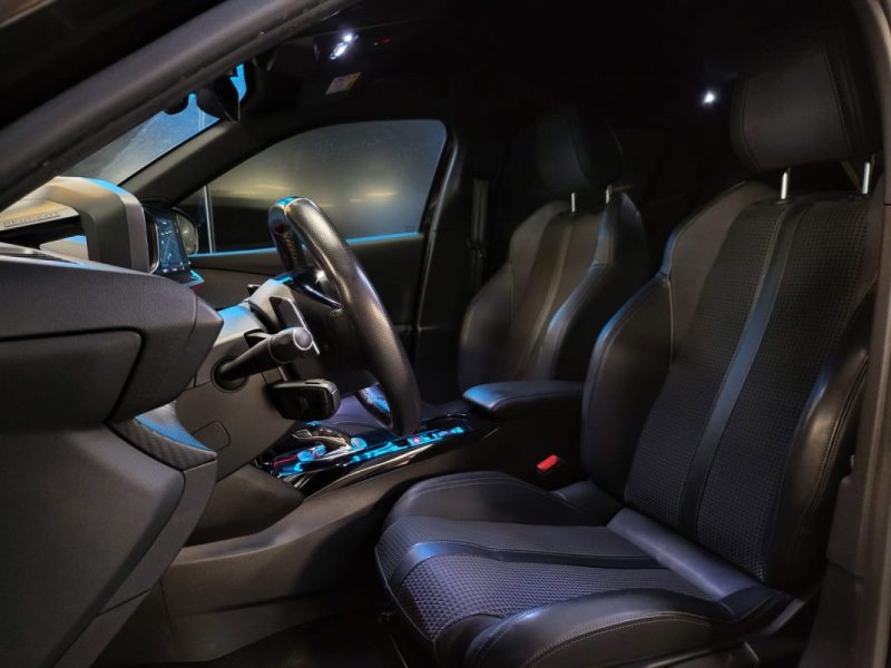 PEUGEOT 2008 1.2 PURETECH 130CH GT / PHARES DIRECTIONNELS + CONDUITE SEMI-AUTONOME / 